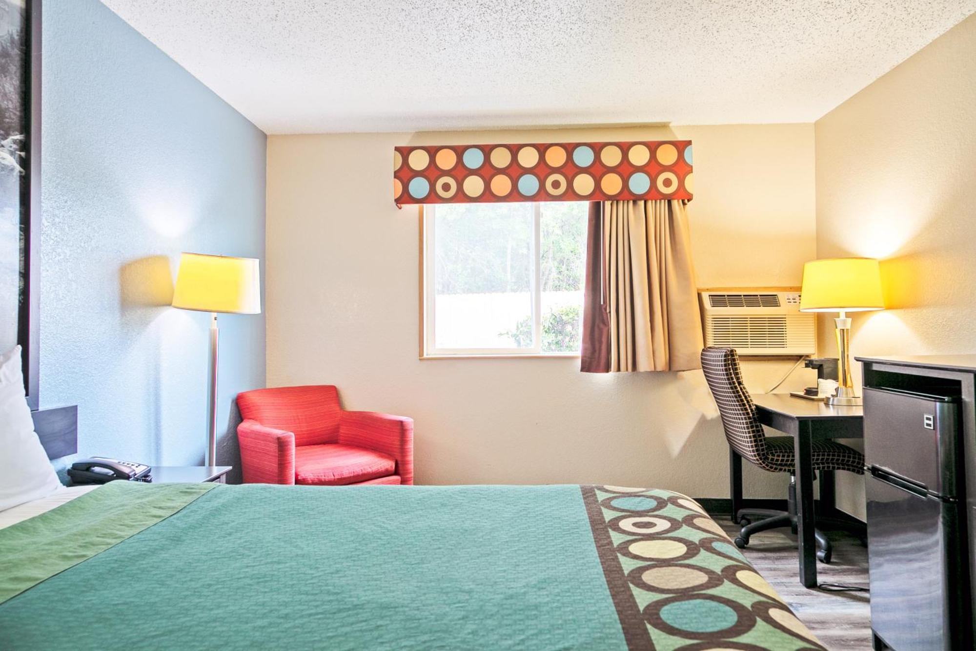 Super 8 By Wyndham Ft Eisenhower Area Augusta