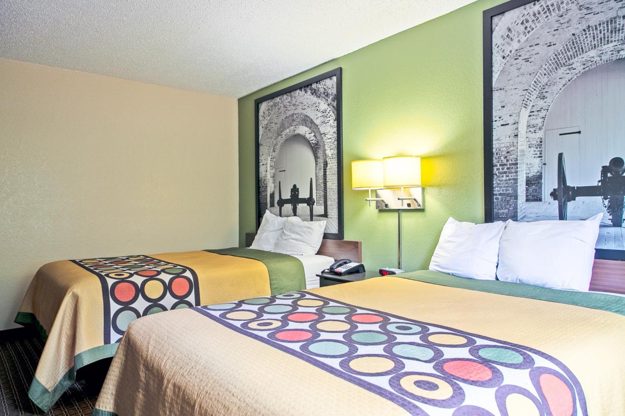 Motel Super 8 By Wyndham Ft Eisenhower Area 2*