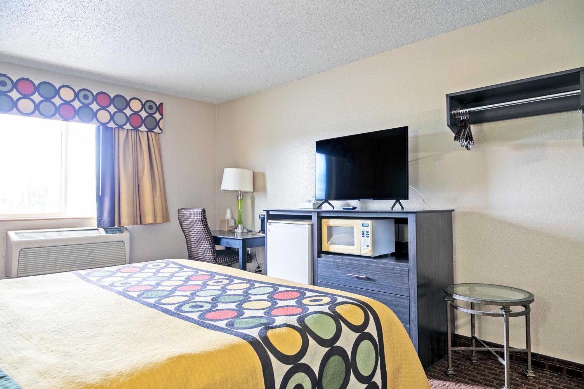 Super 8 By Wyndham Ft Eisenhower Area Augusta
