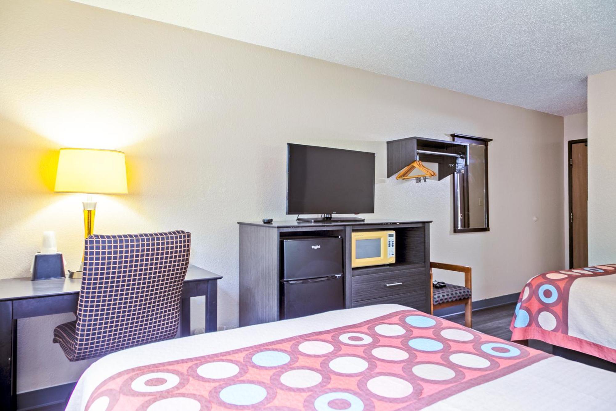 Super 8 By Wyndham Ft Eisenhower Area Augusta